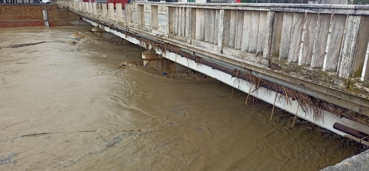 Maltempo a Senigallia: il livello del fiume Misa