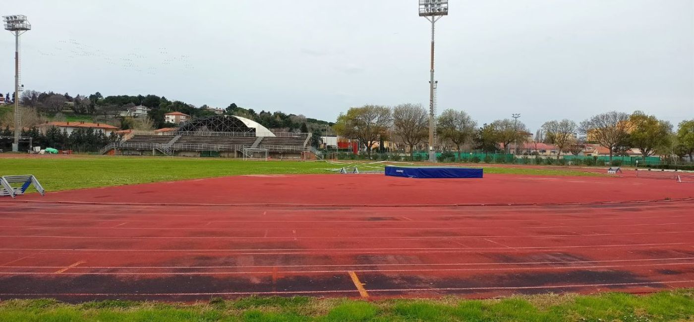 Degrado ai campi sportivi delle Saline, a Senigallia. Foto: marzo 2024