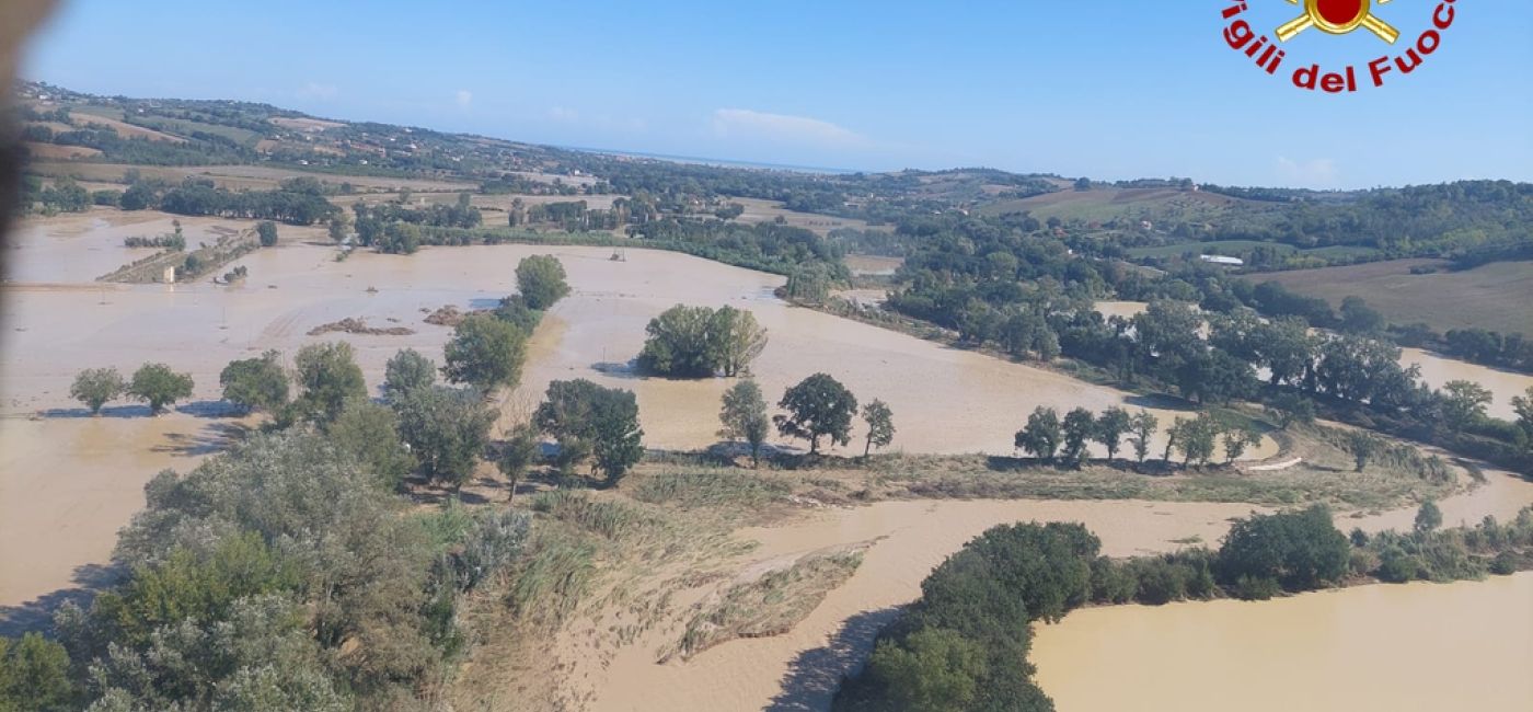 L'area alluvionata vista dall'elicottero dei Vigili del fuoco