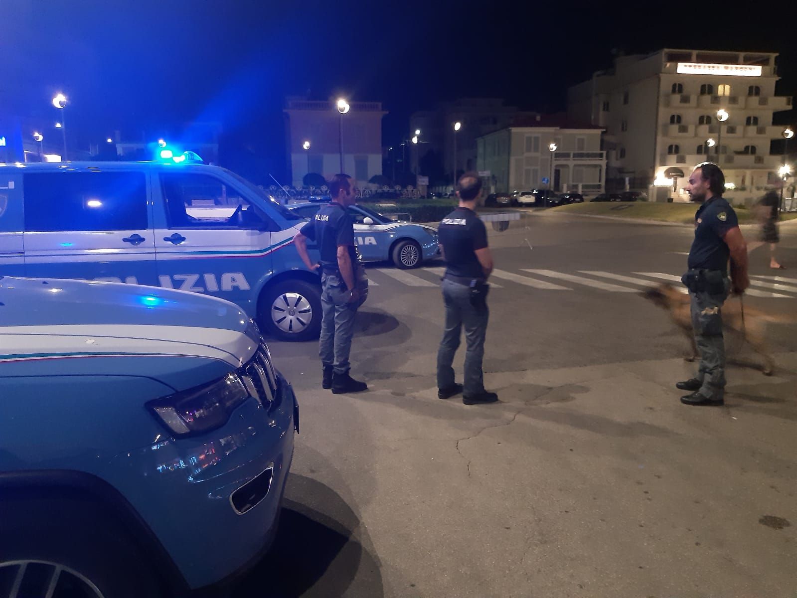 I controlli della Polizia sul lungomare di Senigallia