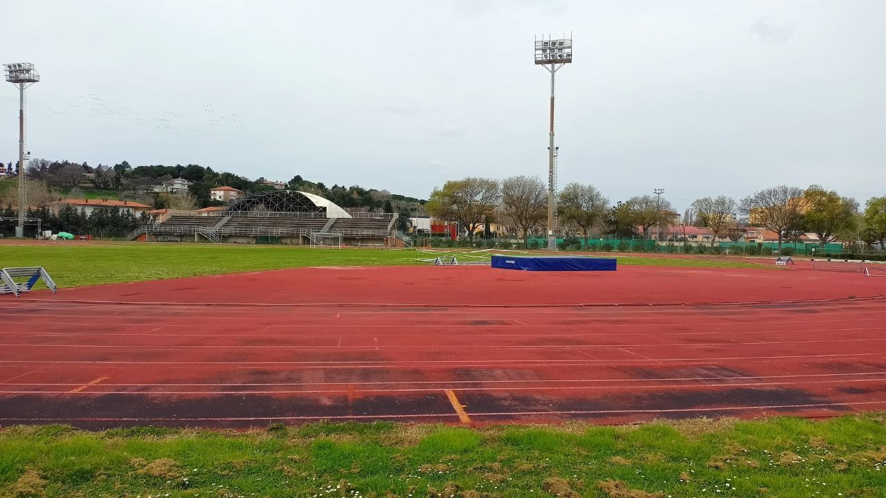 Degrado ai campi sportivi delle Saline, a Senigallia. Foto: marzo 2024