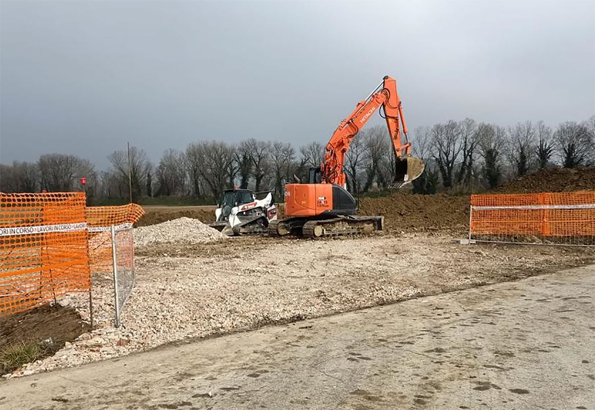 A Bettolelle i lavori per la realizzazione di una delle vasche di espansione per difendere Senigallia dal rischio alluvione