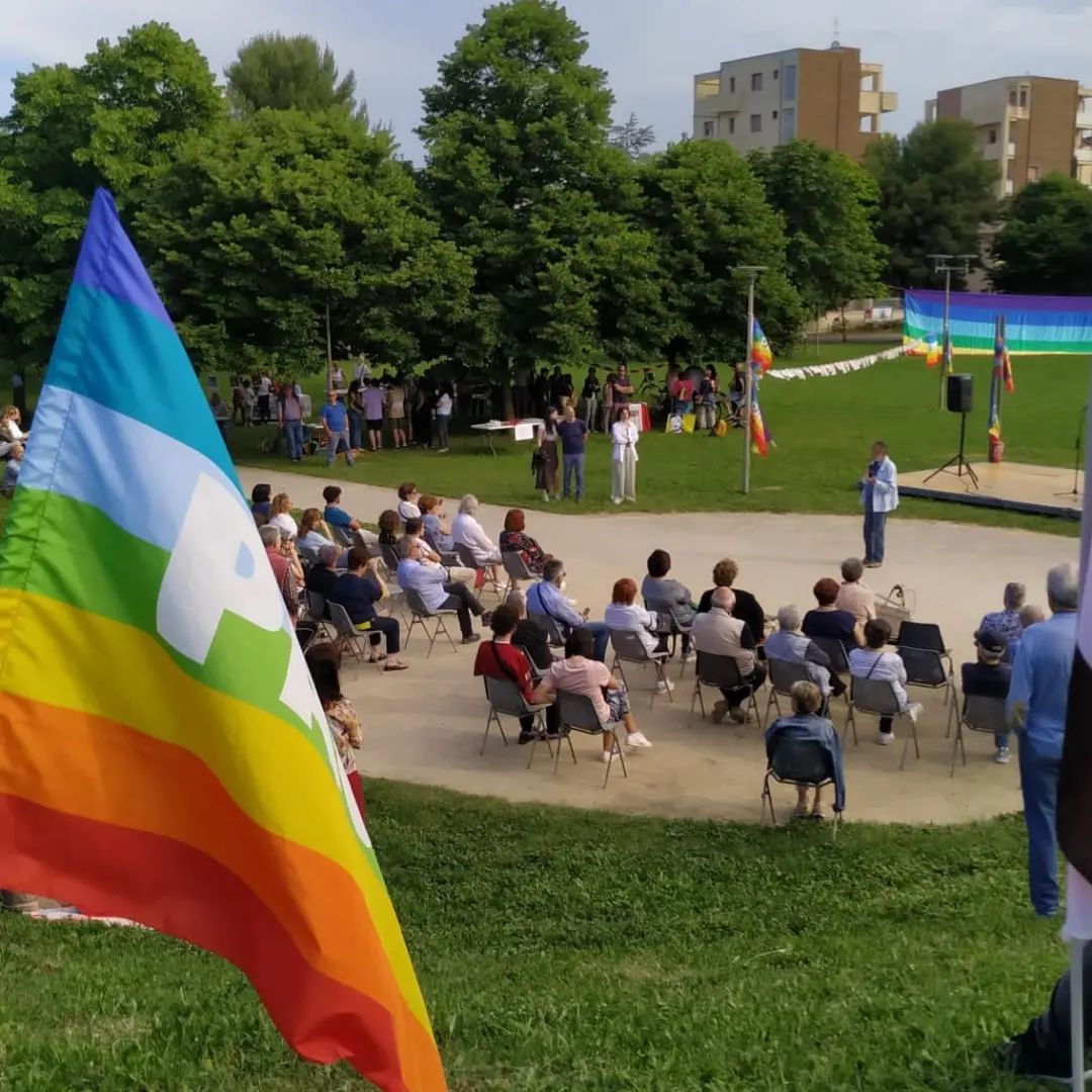 La manifestazione promossa dalla Scuola di Pace V.Buccelletti di Senigallia per le celebrazioni del 2 Giugno (edizione 2023)