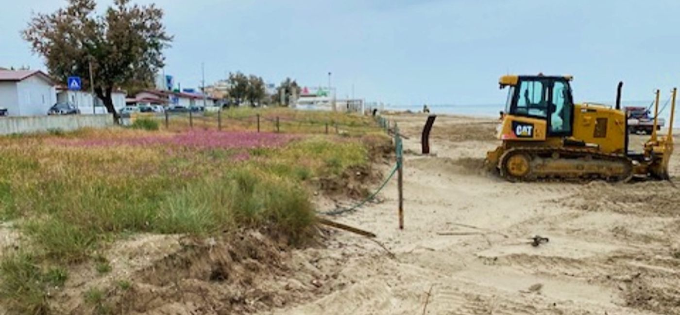 Lavori sulla spiaggia di velluto a Senigallia