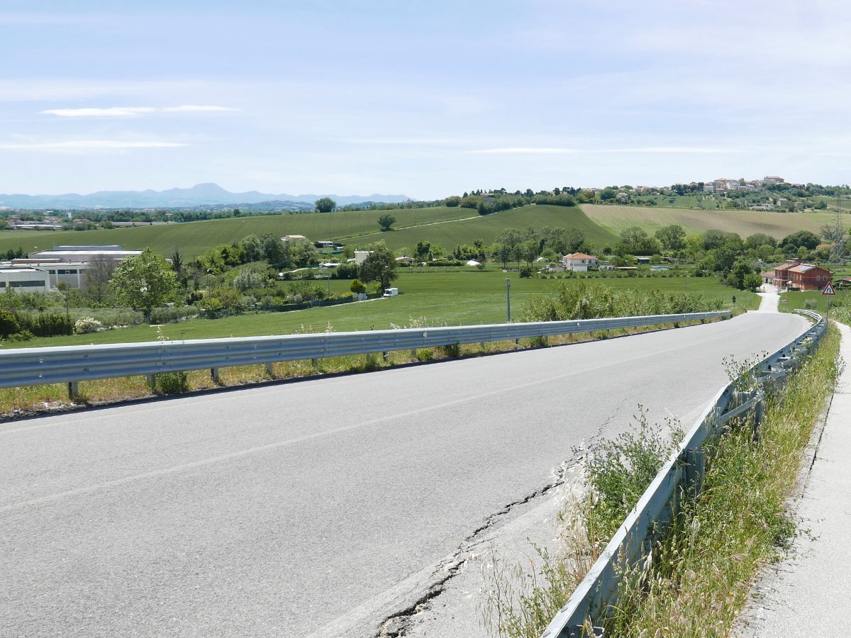 La zona della Gaggiola a Montemarciano, vista da via S.Arco, dove verrà realizzata la bretella autostradale