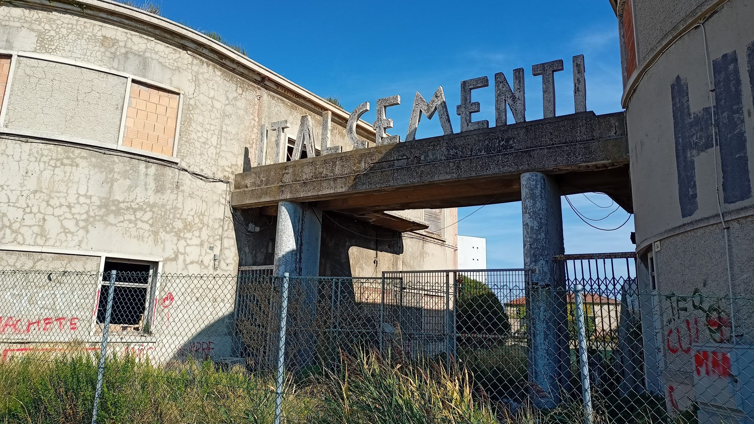 L'ex stabilimento Italcementi di Senigallia venduto all'asta