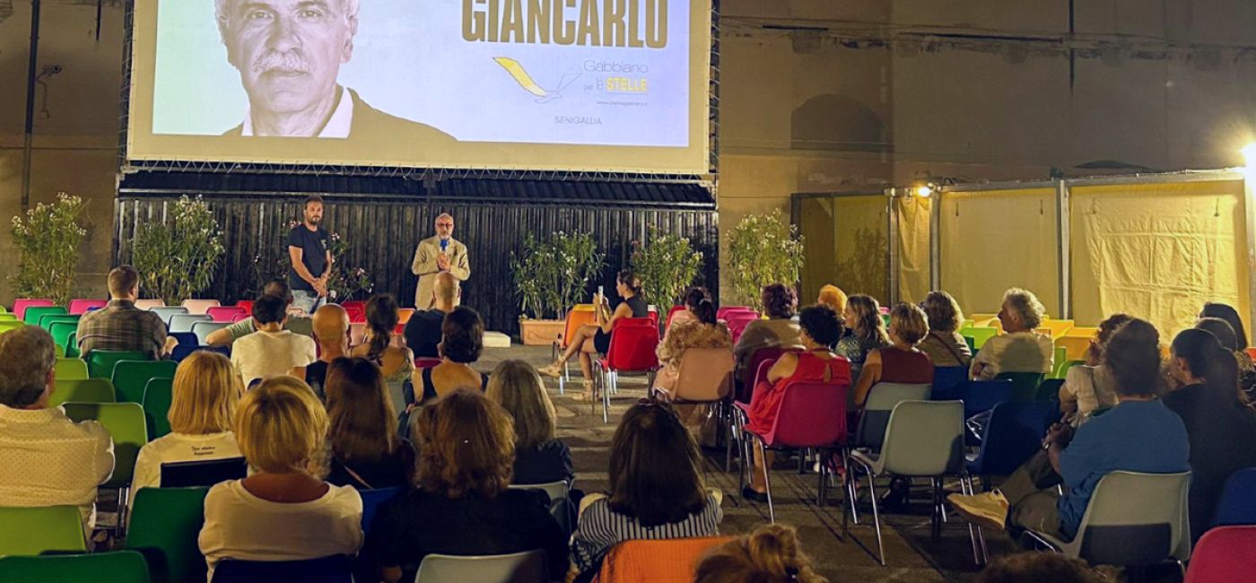 Giancarlo Basili, famoso scenografo marchigiano, recentemente protagonista di uno degli incontri con proiezione dell'arena Gabbiano di Senigallia