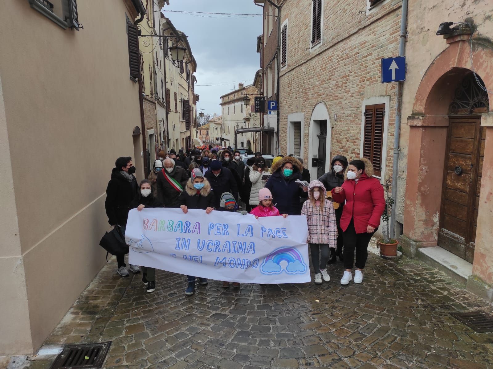 La manifestazione per la pace a Barbara