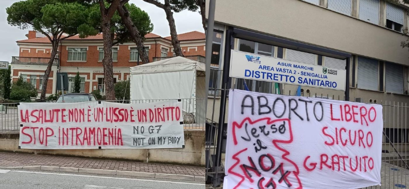 Gli striscioni sul diritto alla salute e all'aborto appesi di fronte alle strutture sanitarie pubbliche di Senigallia